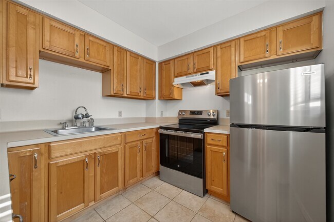 Building Photo - 2020 Huldy St