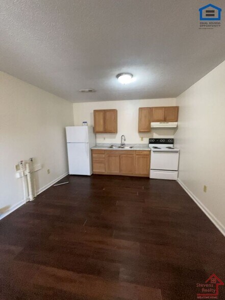 Building Photo - 246 Dogwood Pointe Dr