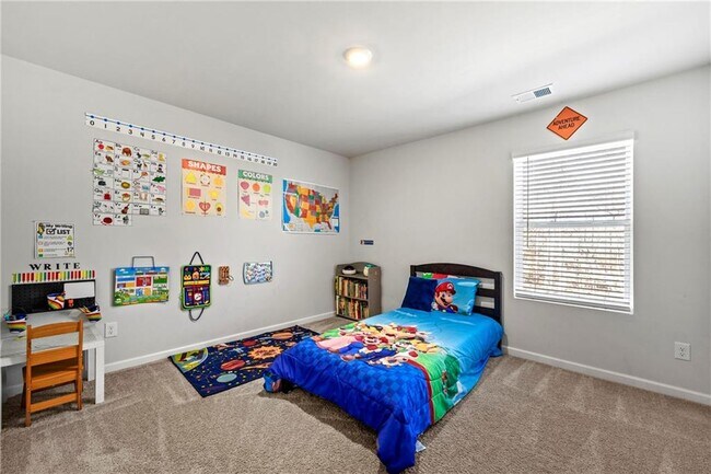 Building Photo - 7492 Knoll Hollow Rd