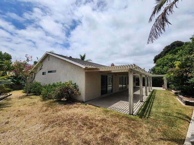 Building Photo - Beautiful Single Story in Mission Viejo