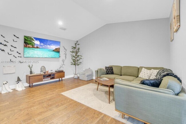 Building Photo - 1499 Yellowthroat St