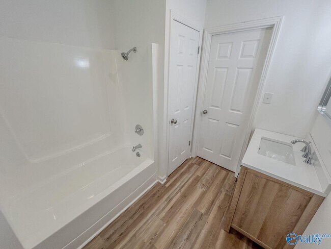 Building Photo - 4001 Neely Cir