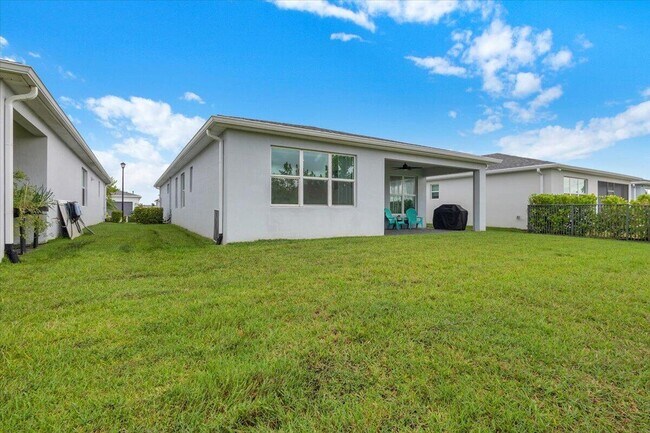 Building Photo - 12736 SW Eleanor Dr