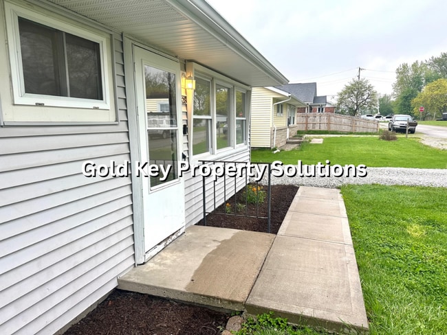 Building Photo - 3 Bed 1 Bath Home For Rent! (NO SECTION 8)