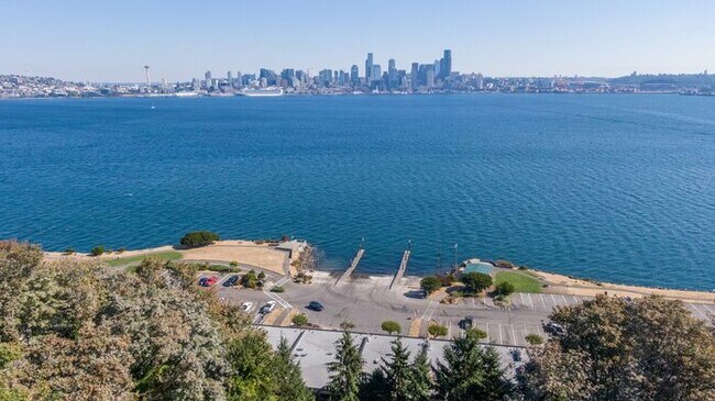 Building Photo - Enormous Waterfront Alki Condo w/ Stunning Views and Rare 2-Car Secure Parking