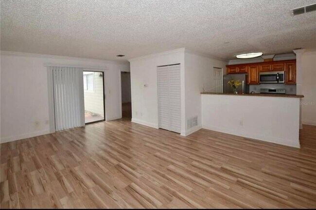 Building Photo - 7298 Ulmerton Rd