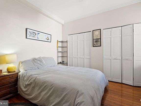 Building Photo - 3405 Greenway