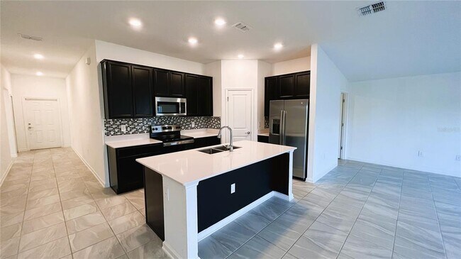 Building Photo - 1151 Pomelo St