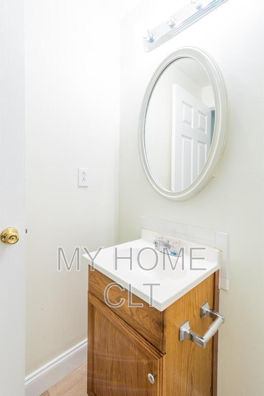 Building Photo - 7821 Cloughy Cir