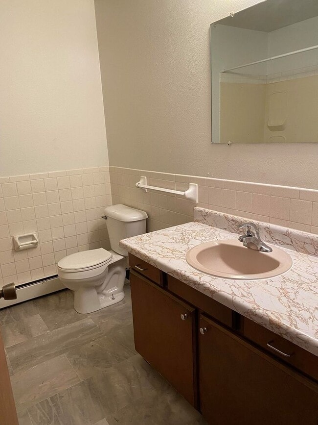 Interior Photo - 1204 27th Ave S