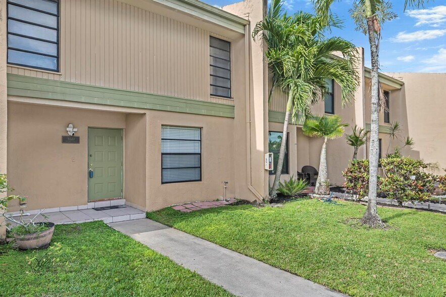 Building Photo - 9220 NW 14th St