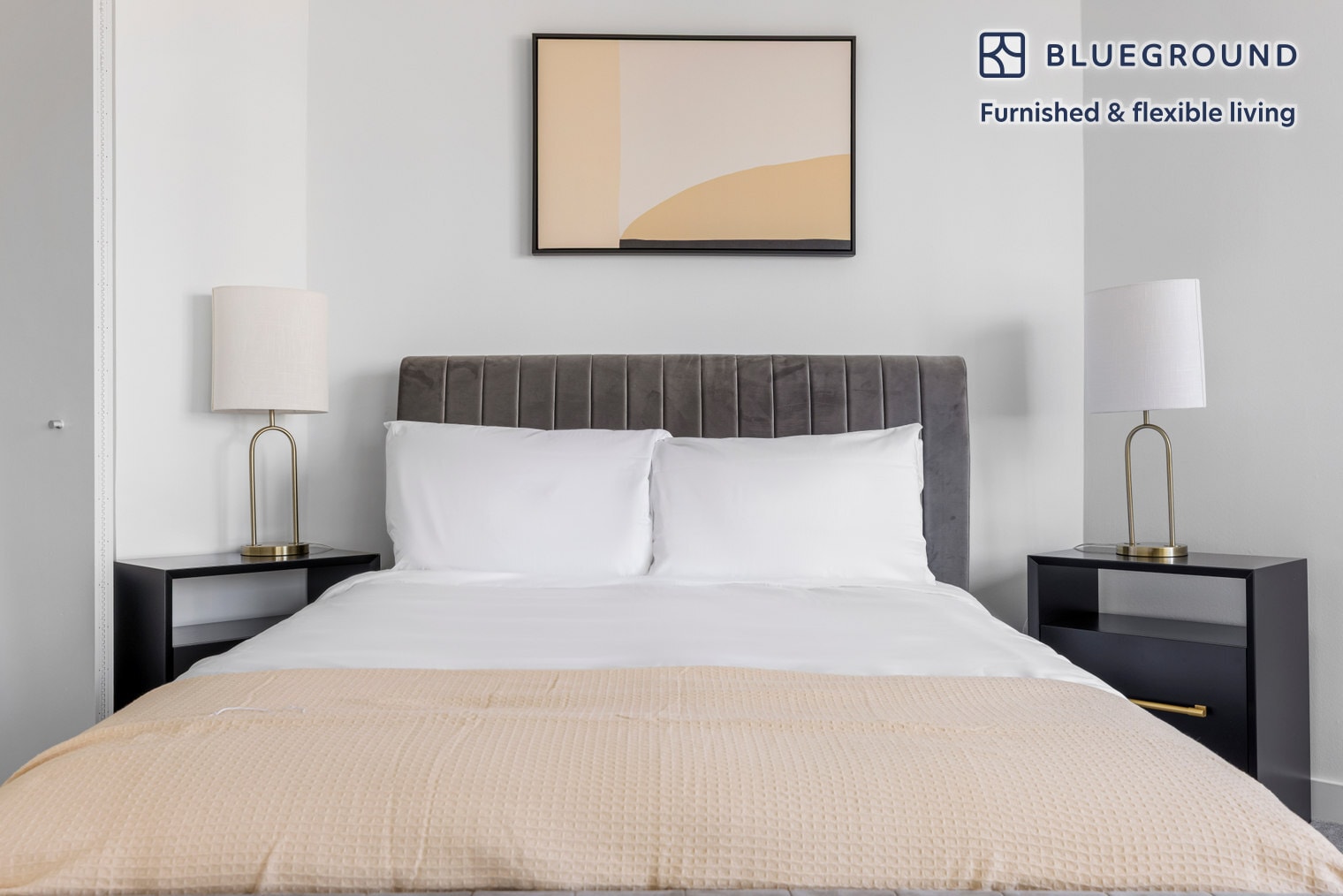 Building Photo - 2625 N Clark St