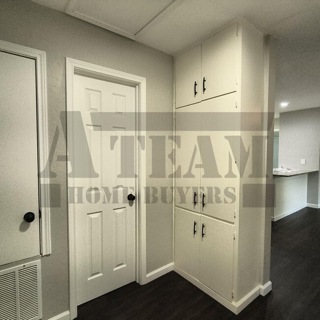 Building Photo - Beautiful 2 Bedroom 1 Bathroom for rent in Kaufman!