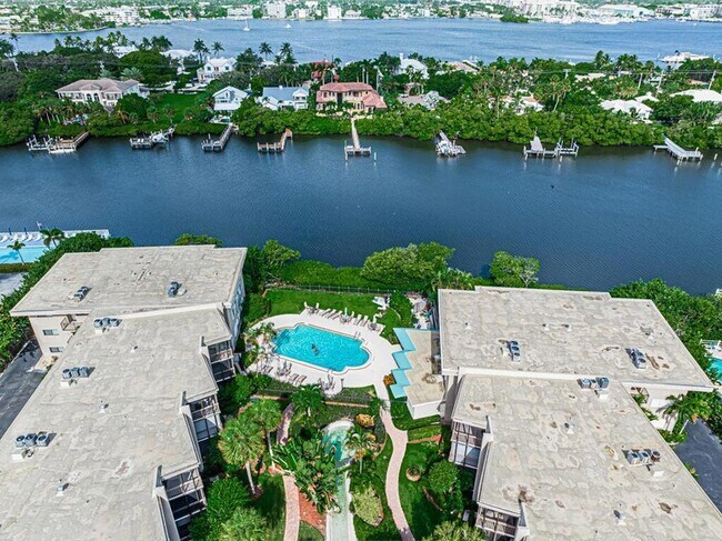 Building Photo - 3605 S Ocean Blvd