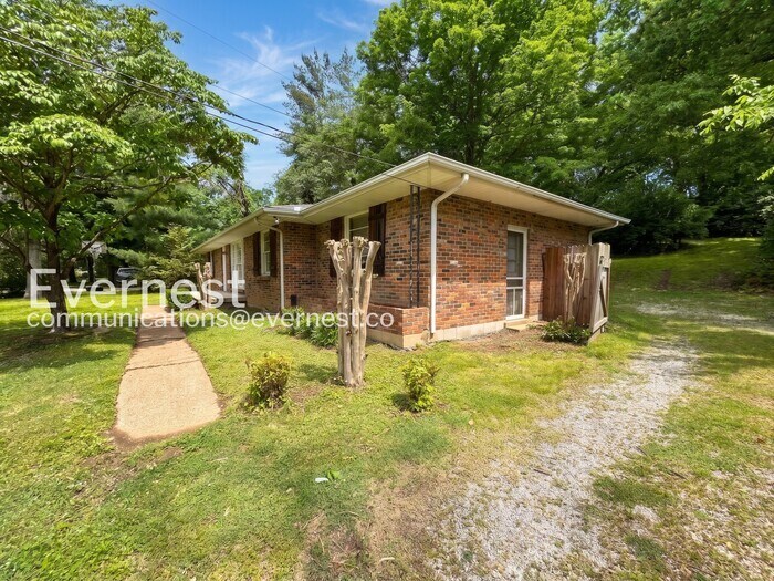 Building Photo - 4908 Briarwood Dr