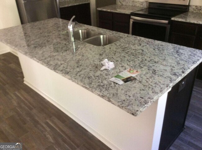 Building Photo - 7288 Emma Ct