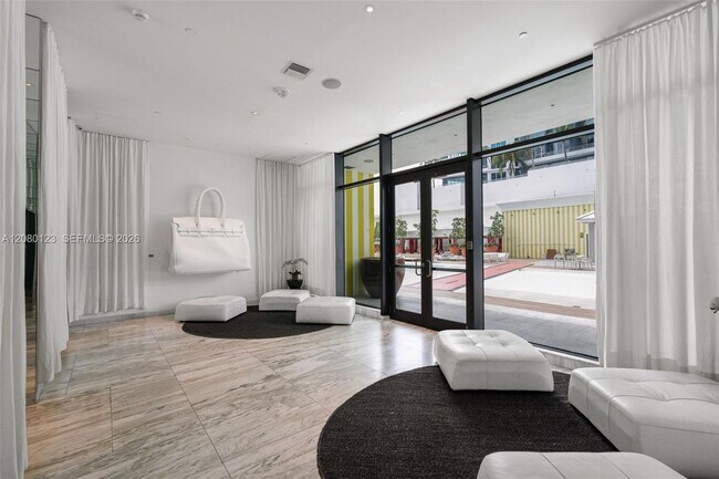Building Photo - 1300 S Miami Ave