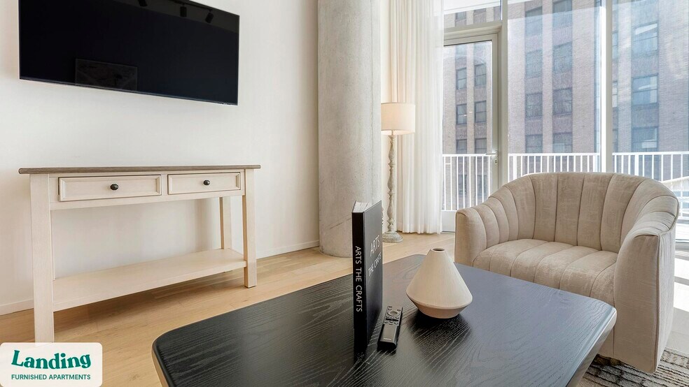 Building Photo - 143 E Commerce St