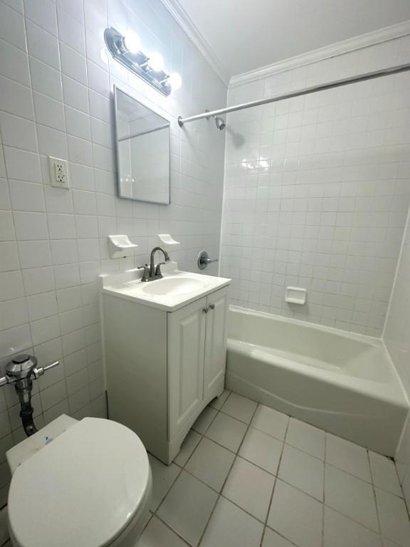 Building Photo - 1 bedroom in ELMHURST NY 11373