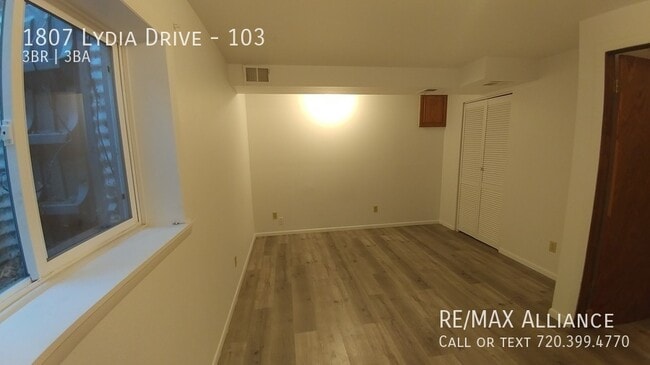 Building Photo - 1807 Lydia Dr