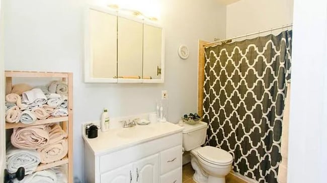 Primary Photo - Charming Rowhouse Retreat in the Heart of DC!