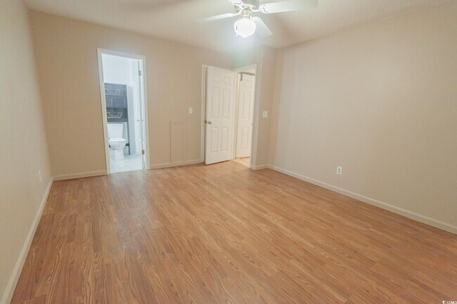 Building Photo - 1335 Melanie Ln