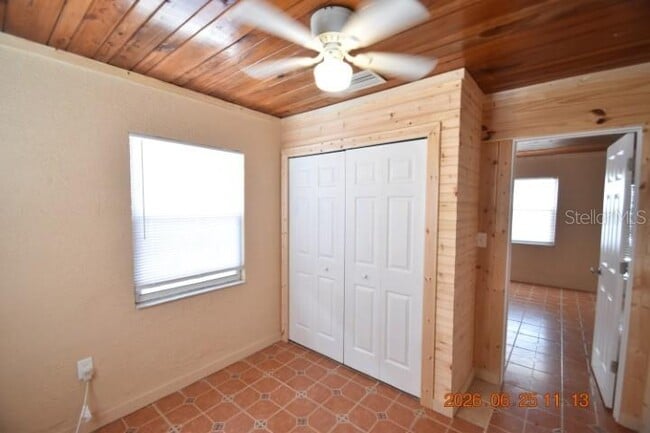 Building Photo - 146 Coral Ave