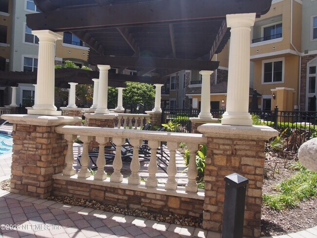 Building Photo - 8539 Gate Pkwy W