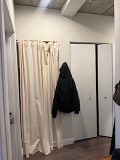 Building Photo - 2407 W Eastwood Ave