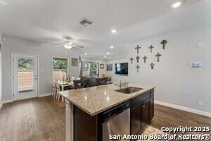 Building Photo - 829 Margay Lp
