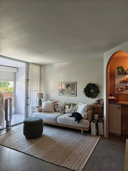 Building Photo - 1419 Dominis St