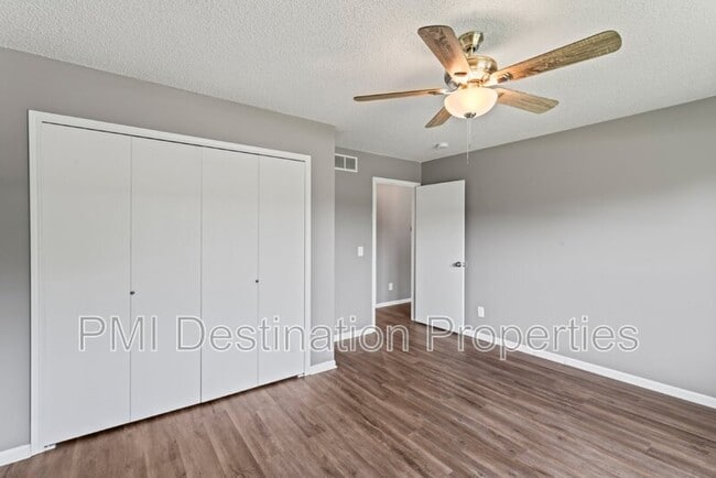 Building Photo - 8580 Kill Creek Rd