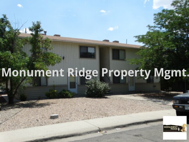 Primary Photo - Available Now! Remodeled 2 bed 1 bath Upst...