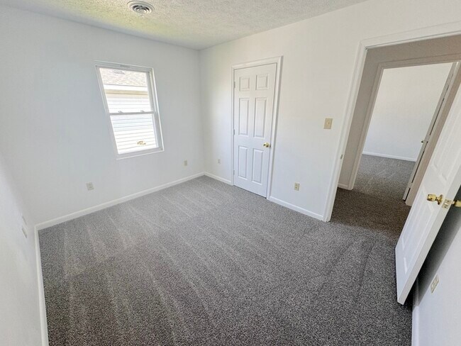 Building Photo - 814 Griffin St