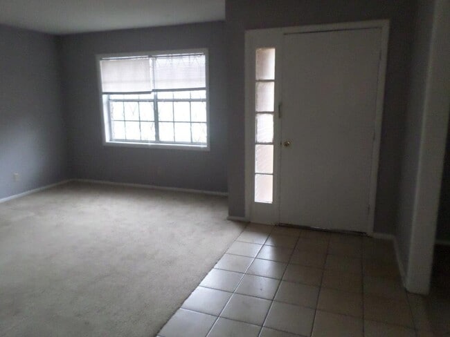 Building Photo - Martin Heights Subdivision