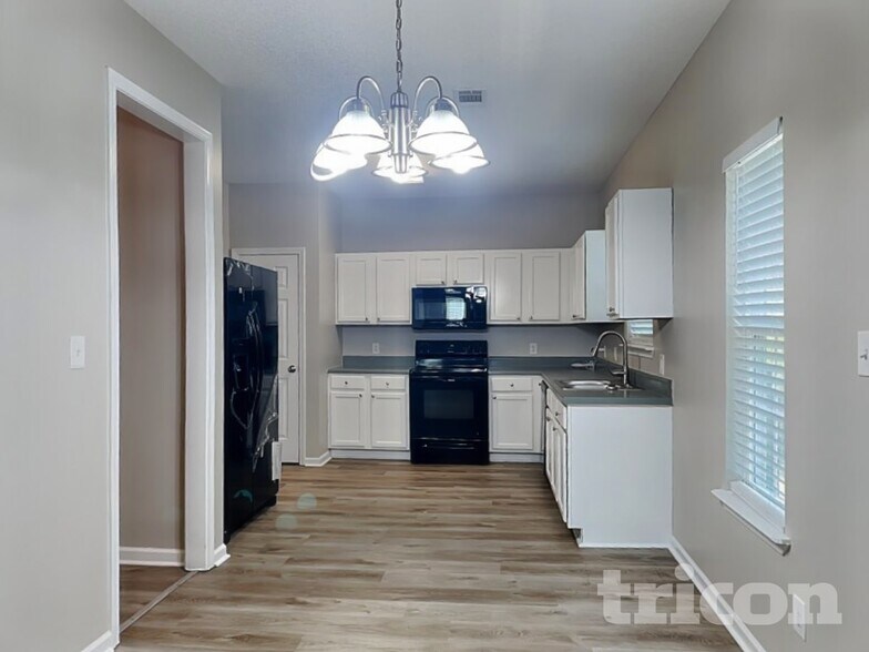 Building Photo - 2635 Brookgate Crossing