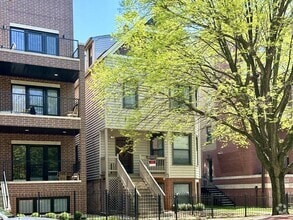 Building Photo - 3729 N Kenmore Ave