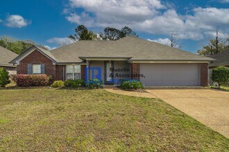 Building Photo - 3 Bed/2 Bath Home in Harvey Crossing