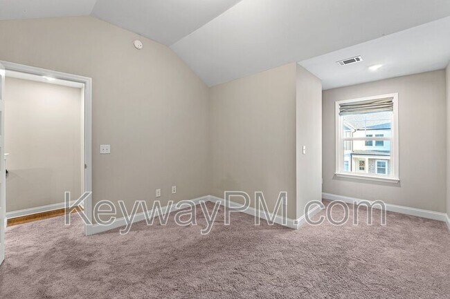 Building Photo - 124 Canton Park Ave