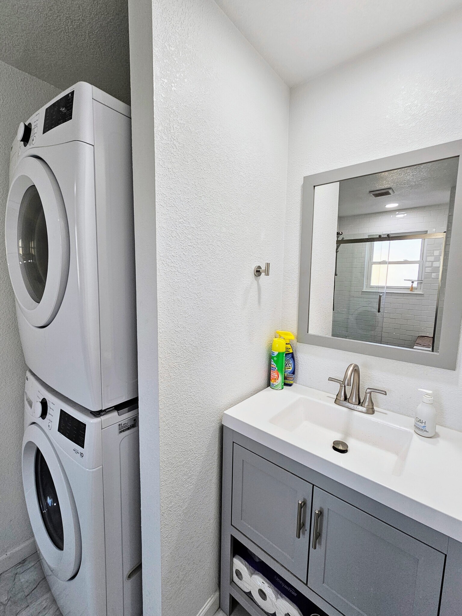 Building Photo - 9210 Meade St