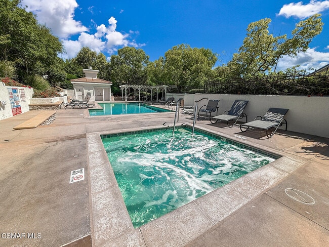 Building Photo - 5470 Seine Ct