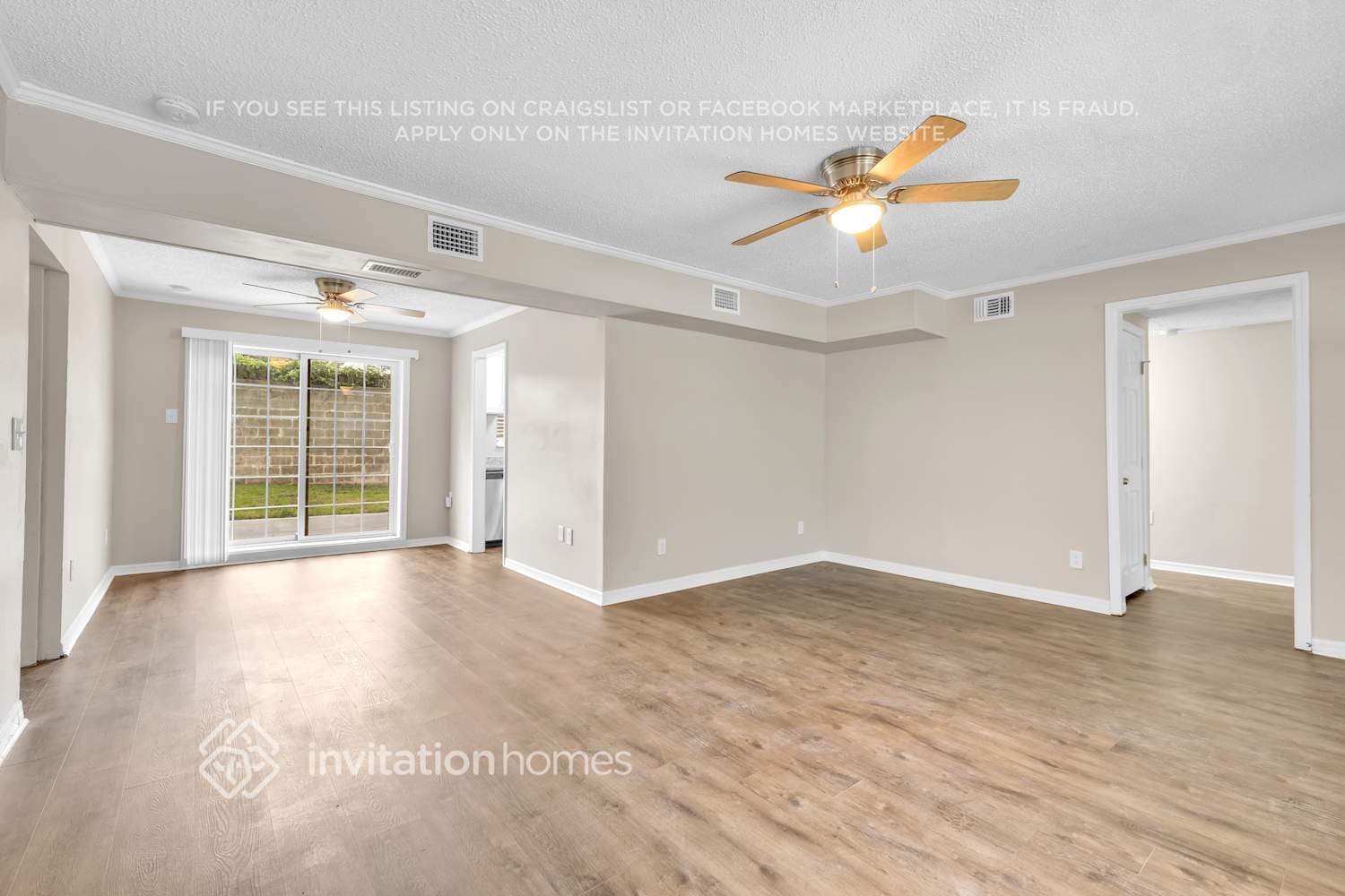 Building Photo - 8061 Delaroche Dr