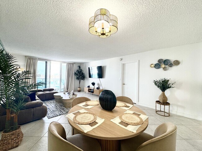 Building Photo - 3800 S Ocean Dr