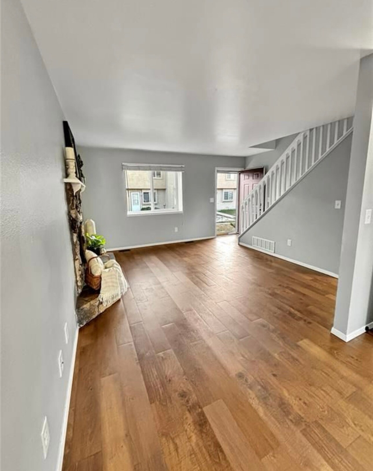 Building Photo - 3033 Starlight Cir