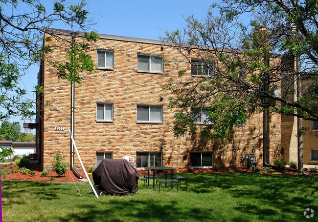 Building Photo - 1017 Raymond Ave