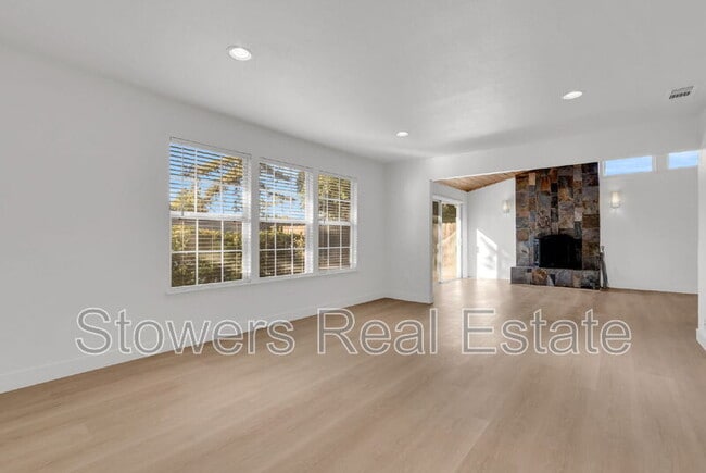 Building Photo - 3225 Claudia Dr