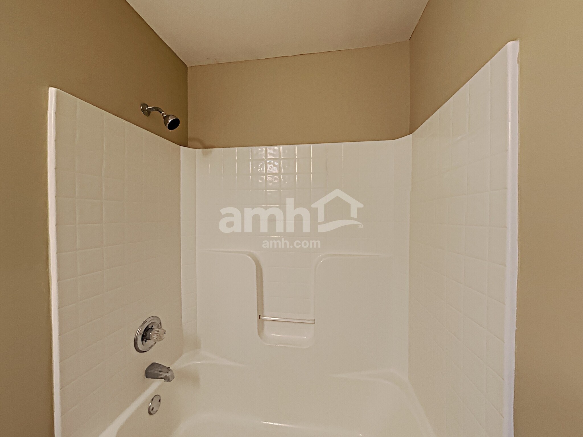 Building Photo - 1602 Solitude Ct