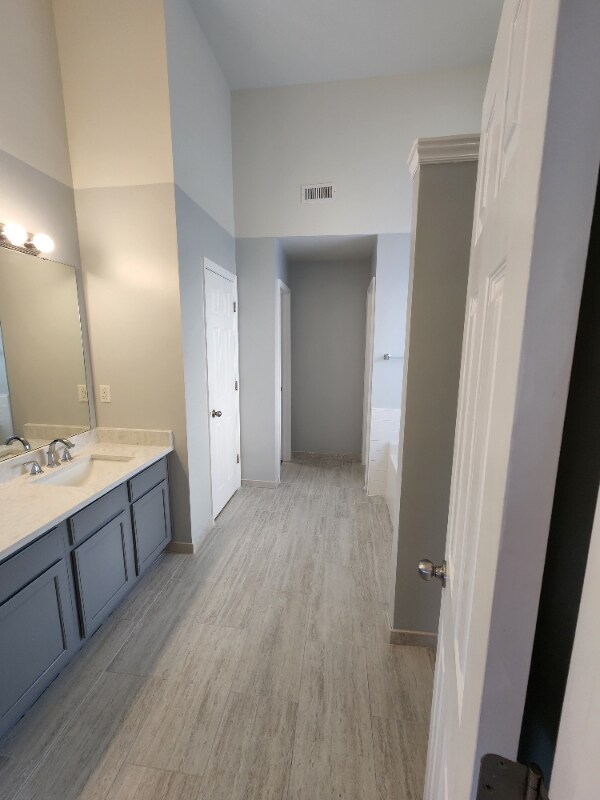 Building Photo - 317 Timber Meadow Lake