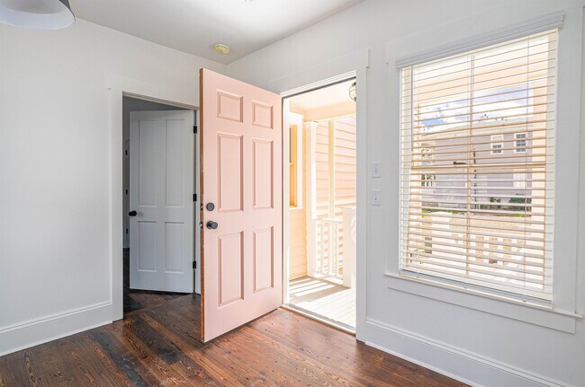 Building Photo - 1403 Jefferson St