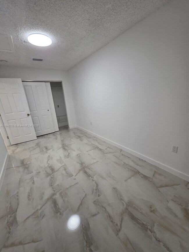 Building Photo - 13412 SW 116th Ct